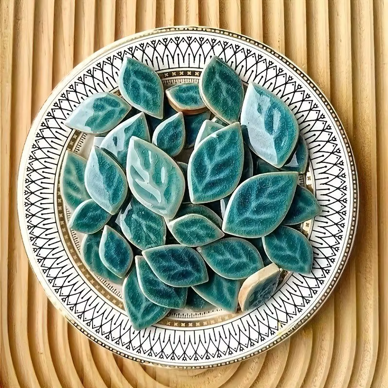 Carreaux de mosaïque en céramique à feuilles vertes semblables à une plante