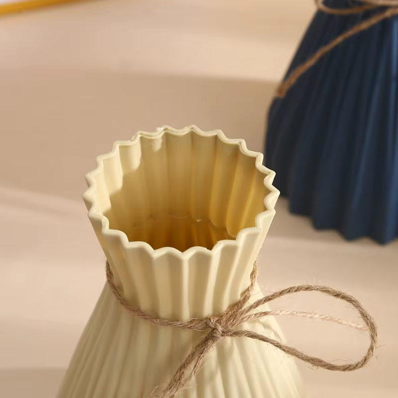 Vase à fleurs moderne en origami