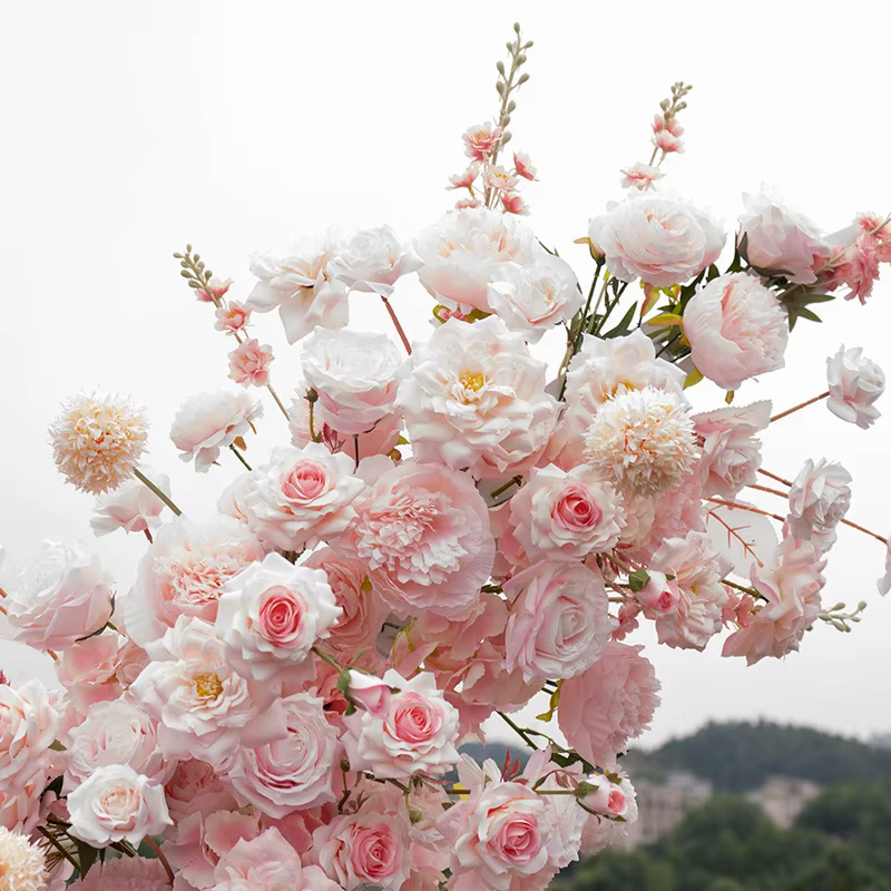 Arc de roses en fausse corne de Luxe