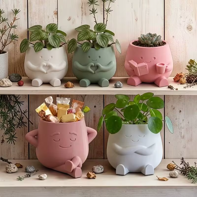 Vase à fleurs unique en forme de tête de chaise
