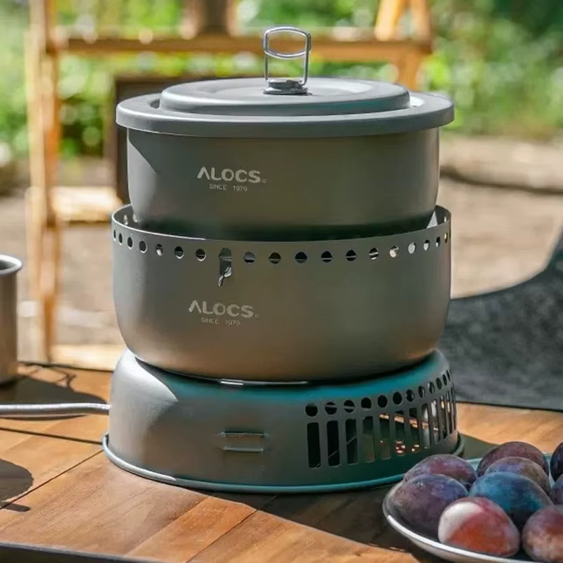 Ensemble de casseroles de camping ALOCS CW-C05, portable, facile à ranger, avec réchaud à alcool, couvercle anti-éclats pour réchaud, pot de pique-nique