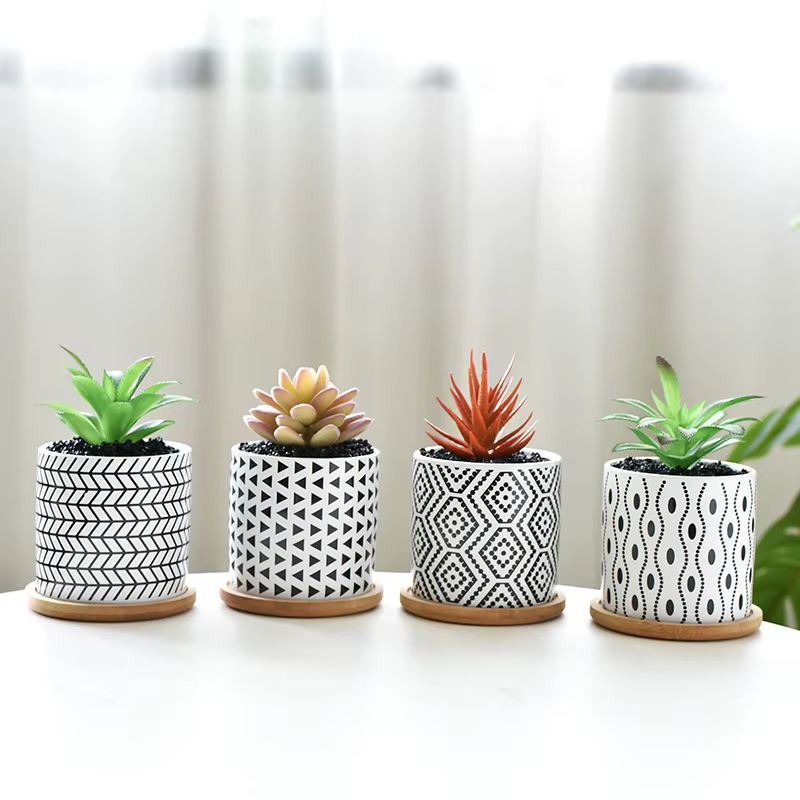 Pots de fleurs en céramique