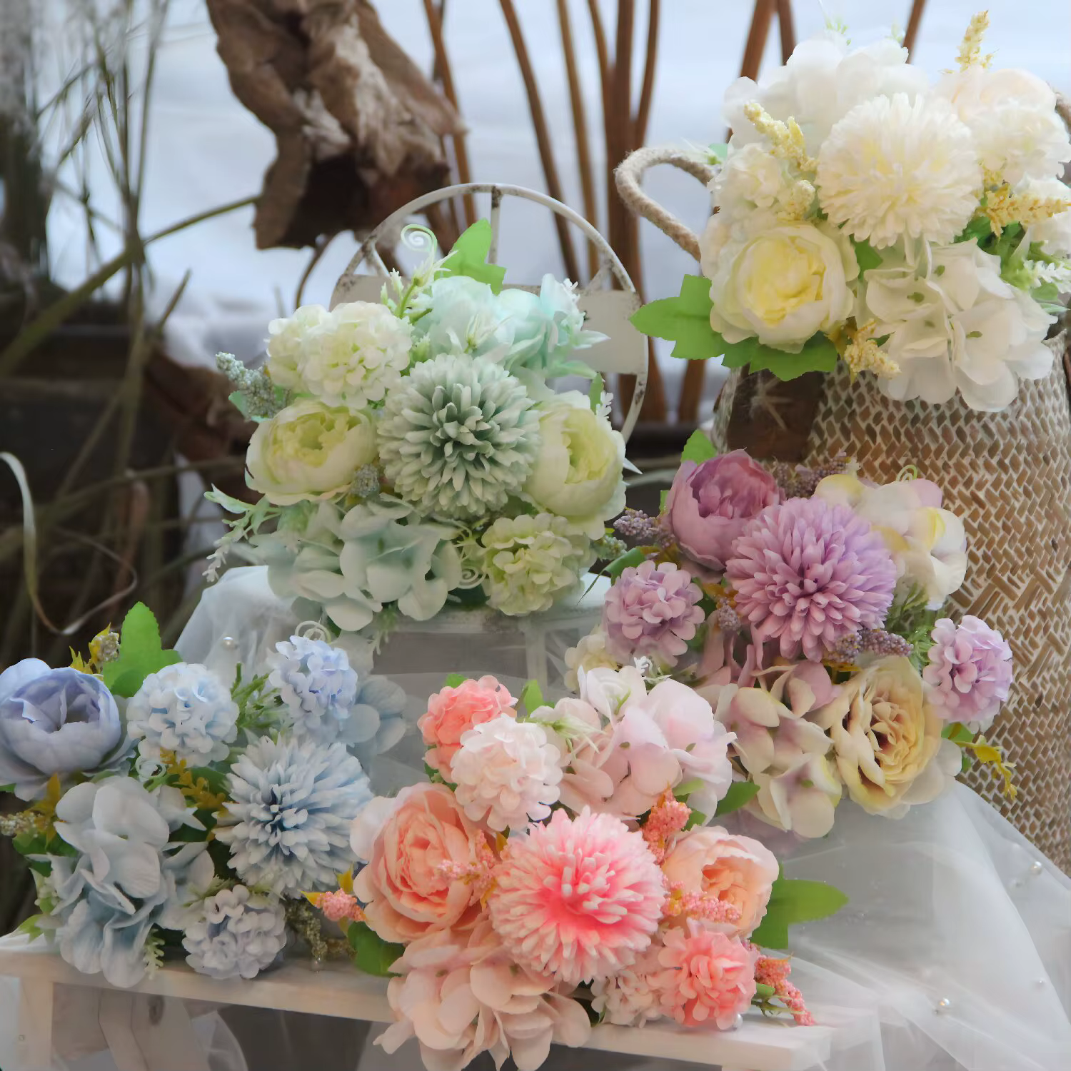 Pivoine bleu ciel fausses fleurs hortensia