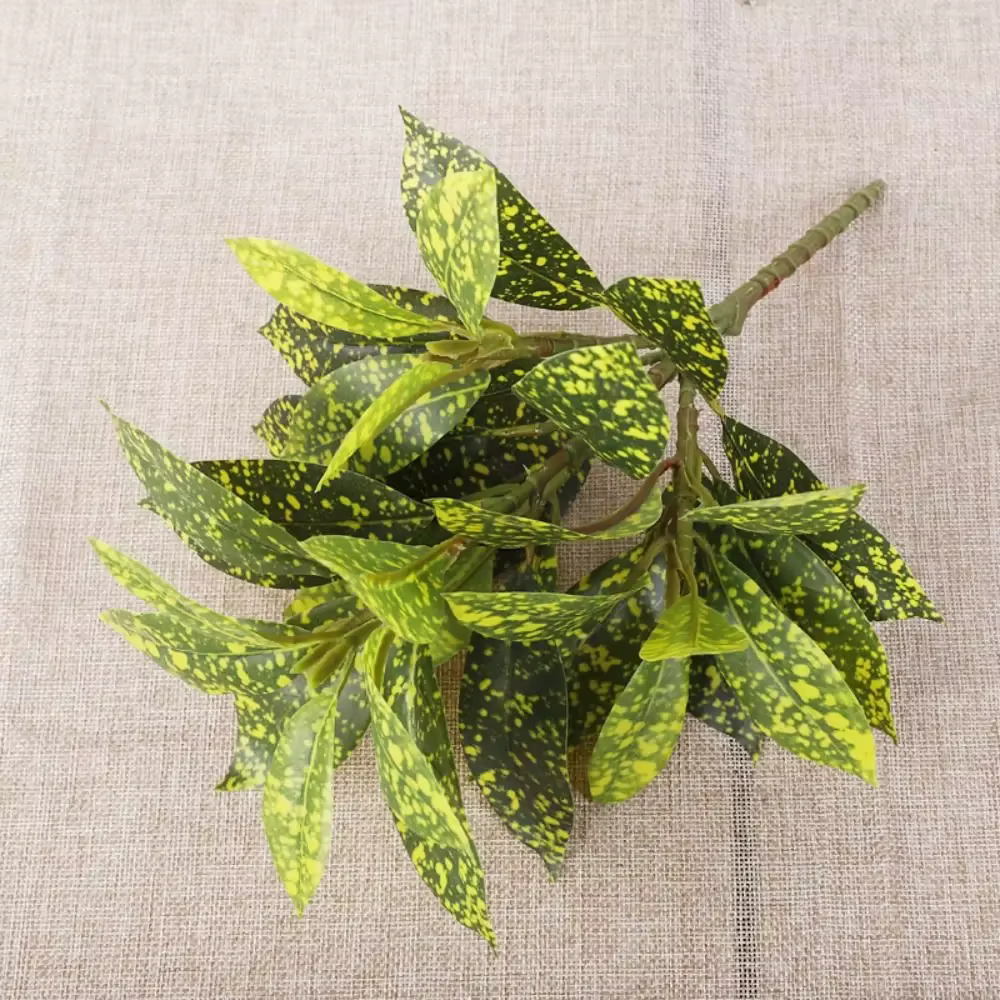 Arbre de Ficus artificiel en plastique