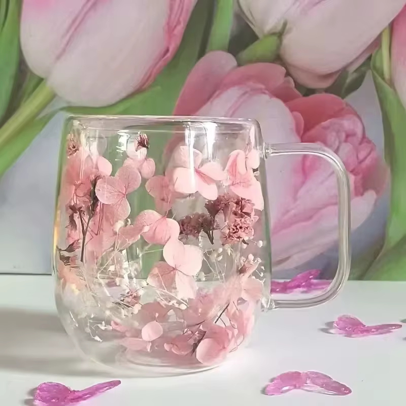 (PLUM) 1 tasse à café en verre à double paroi avec un véritable motif de fleurs à l'intérieur
