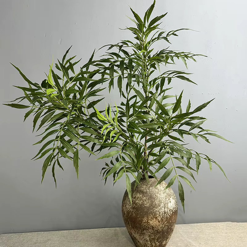 Plantes vertes artificielles en bambou vert réaliste