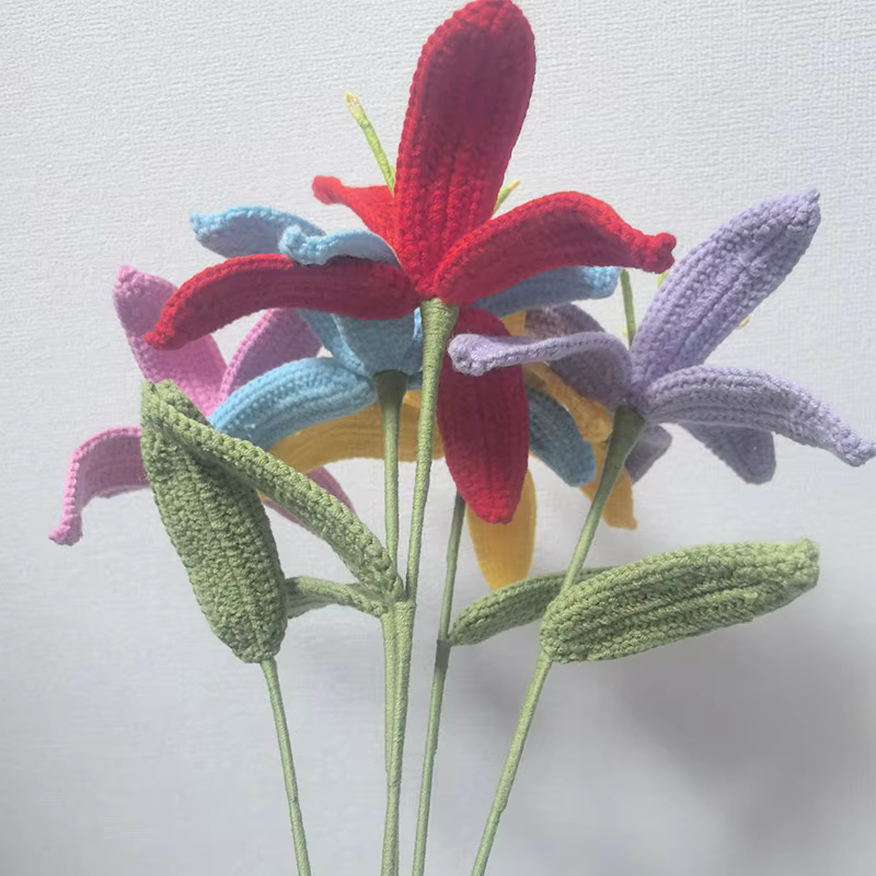 Bouquet de fleurs de lys tricoté à la main