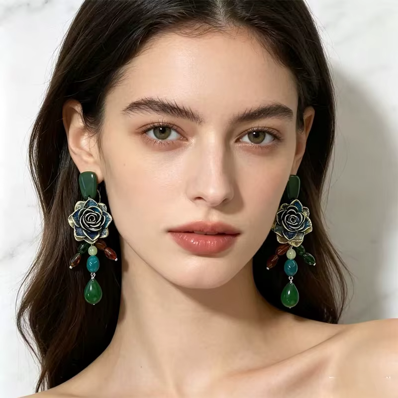 Boucles d'oreilles vintage à fleurs, bijoux élégants et exagérés, tendance pour femmes, pour soirée, tempérament raffiné W226