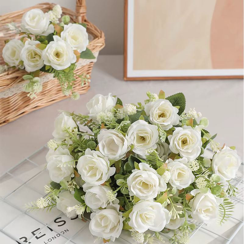Bouquet de pivoines artificielles en soie blanche