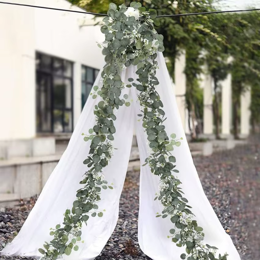 Plante artificielle de vigne à feuilles vertes