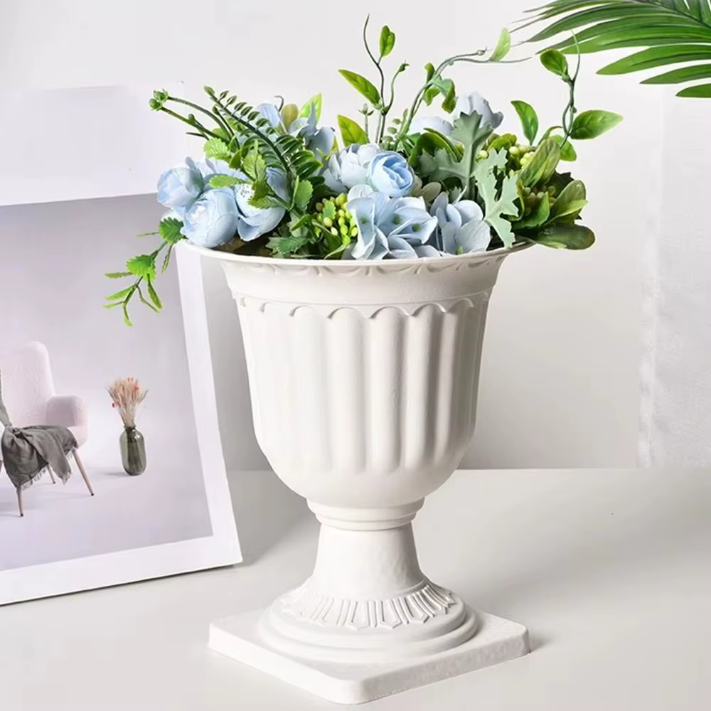 Mini pot de fleurs sur pied