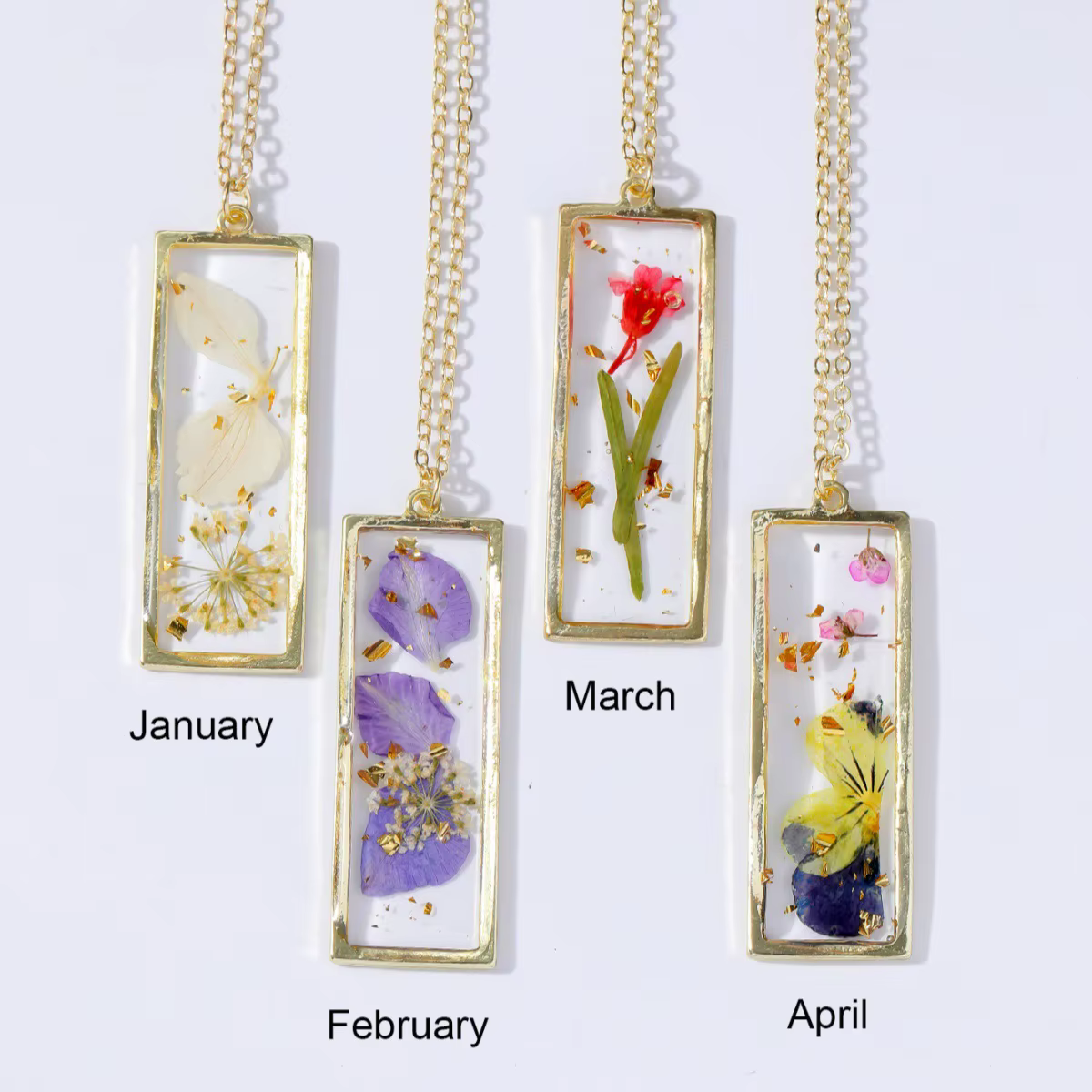 Collier pendentif en fleurs naturelles séchées