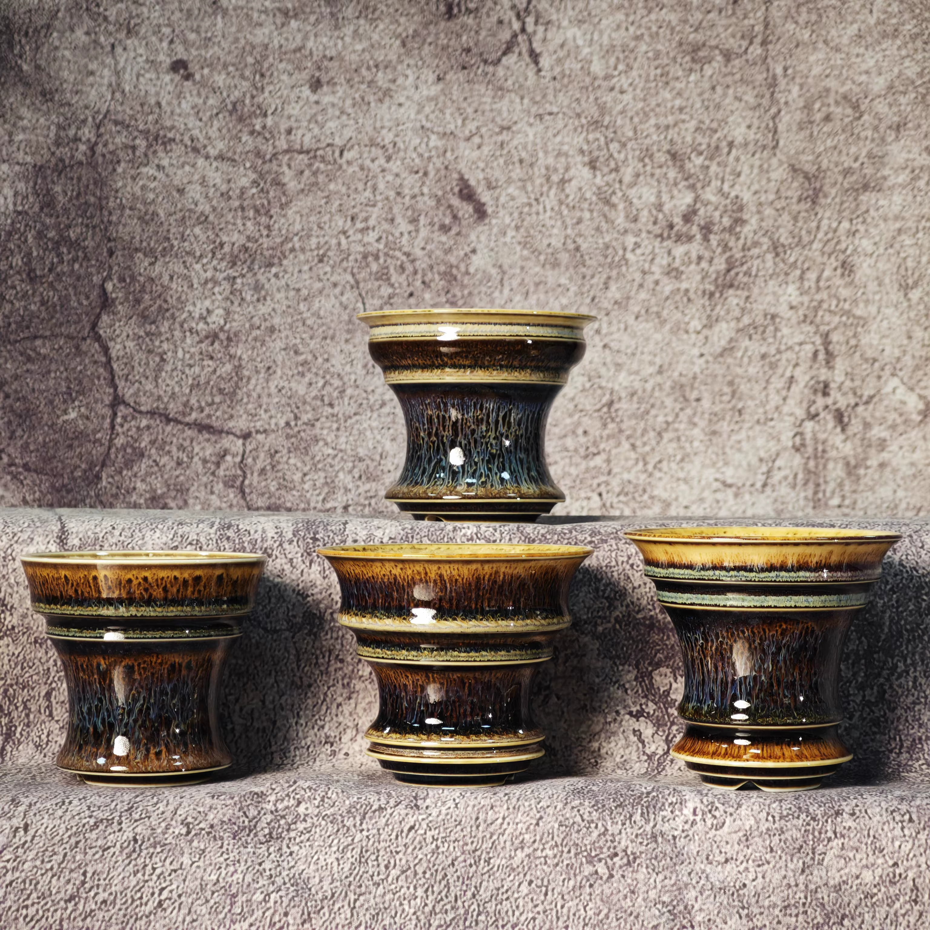 Petit pot à plantes en céramique fait main