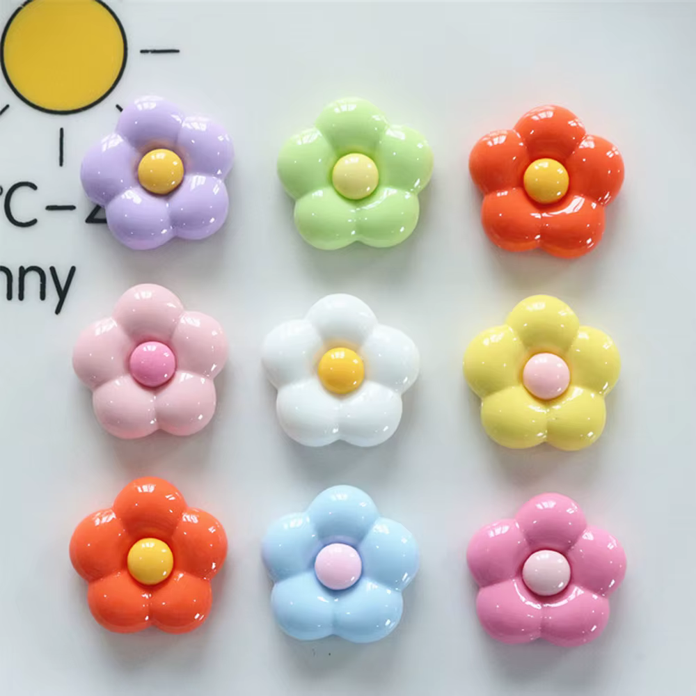 Lot de 10 cabochons en résine à cinq pétales de fleurs