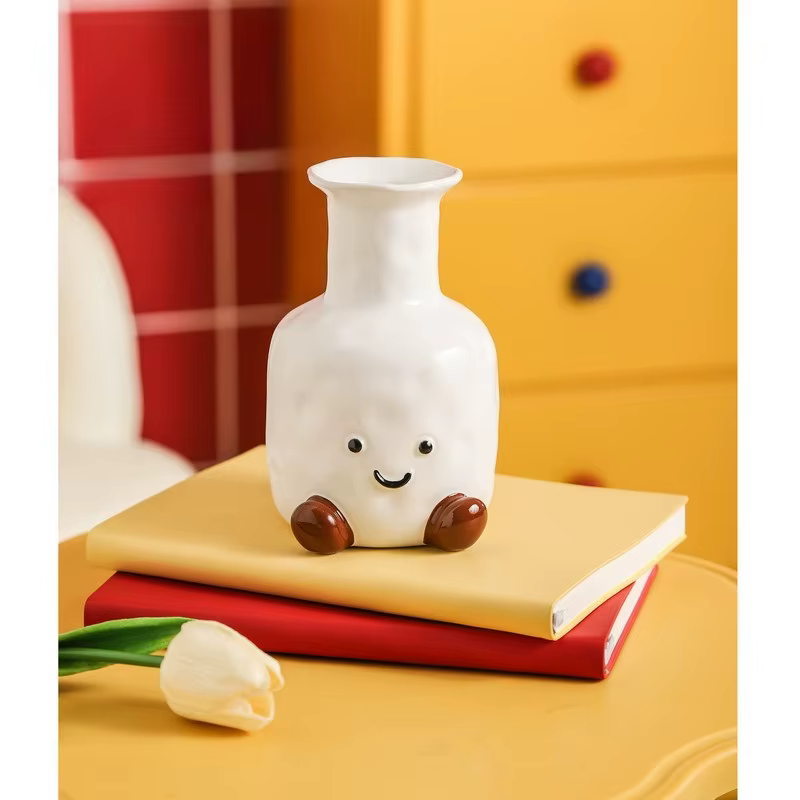 Vase à visage souriant mignon