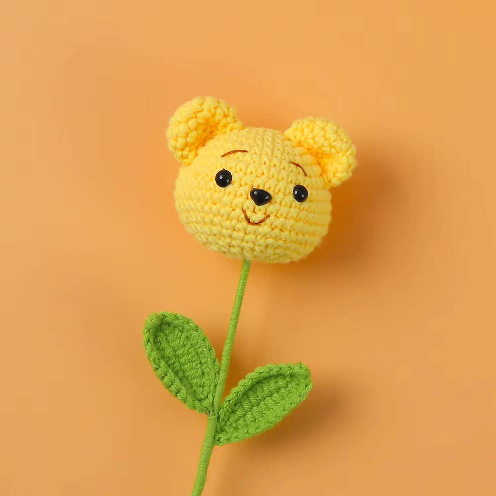 Bouquet de fleurs artificielles au crochet en forme d'animaux
