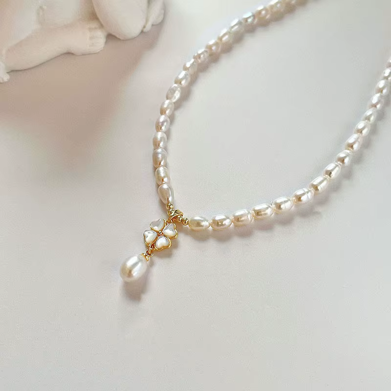 Nouveau Style élégant fleur porte-bonheur de haute qualité 100% perle d'eau douce naturelle 14K or rempli dames pendentif collier bijoux cadeaux