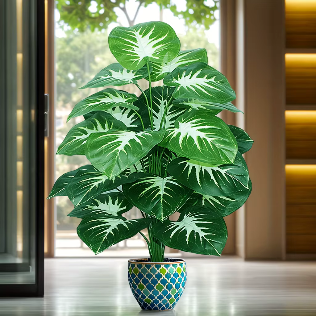 Une plante d'extérieur artificielle avec 18 grandes feuilles