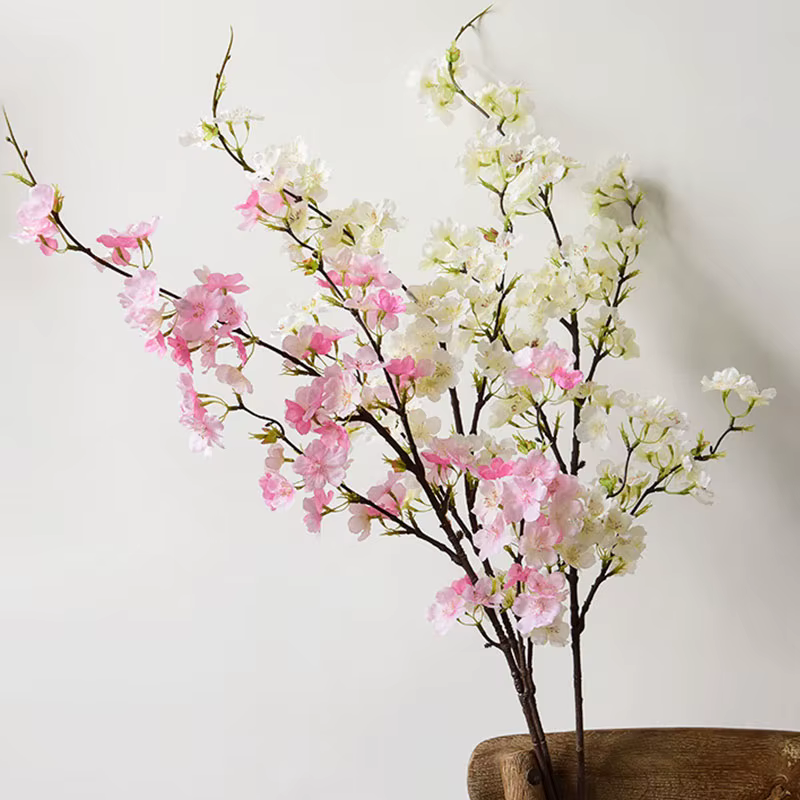 Fleurs artificielles, décoration florale blanche