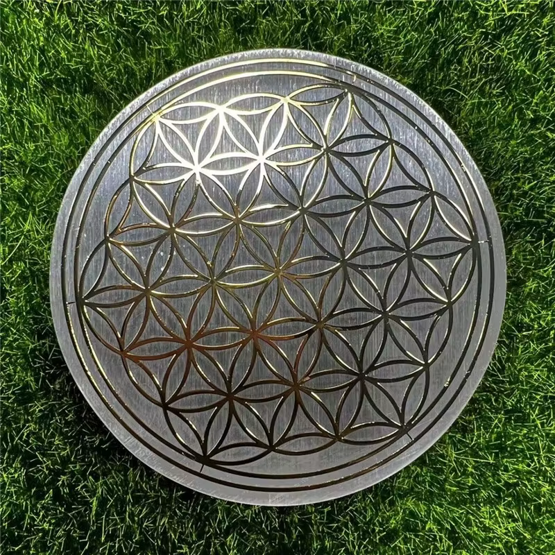 Décoration d'intérieur en forme de grille de fleurs