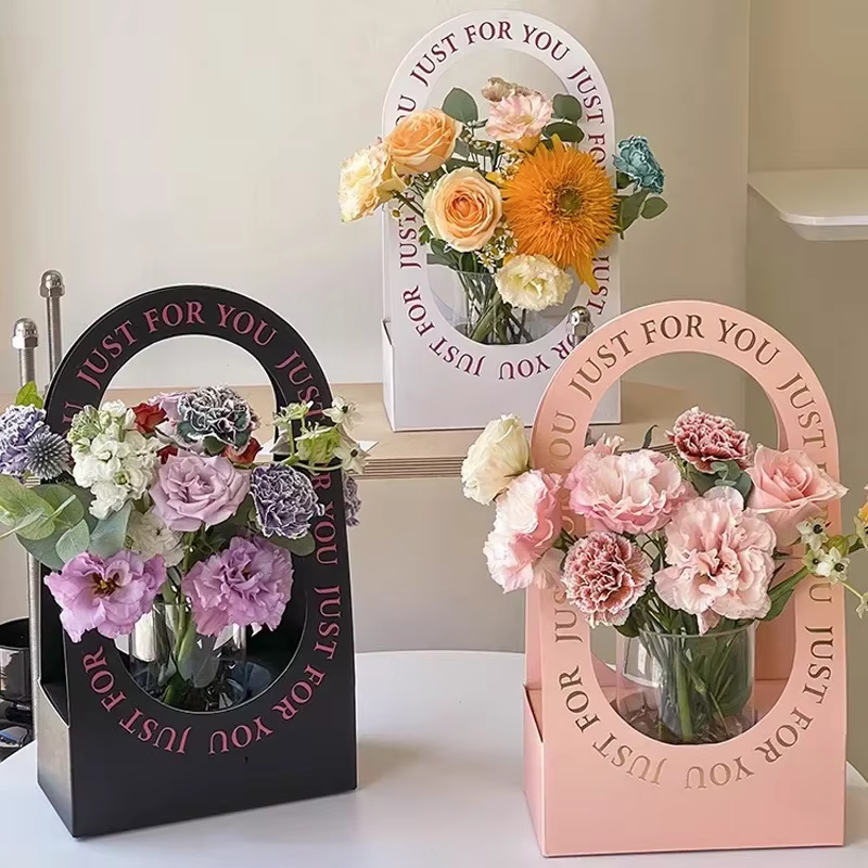 Panier de fleurs à main