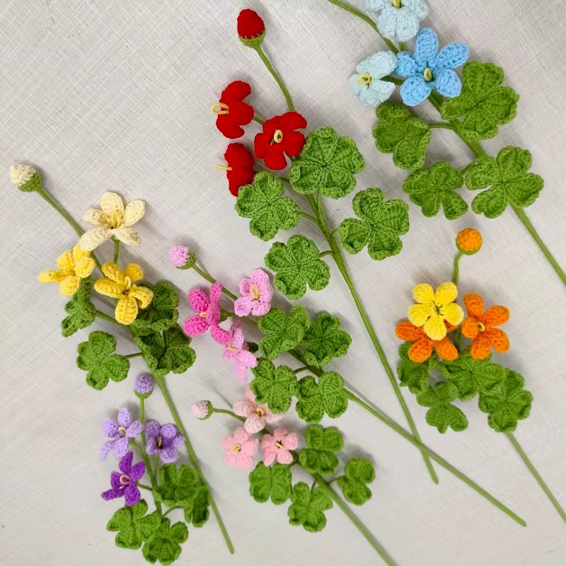 Bouquet de trèfles artificiels au crochet fait main - Décoration tissée pour la maison