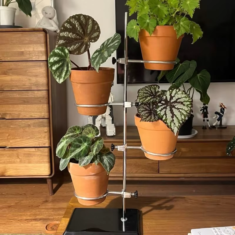 Support de pot de fleurs en fer