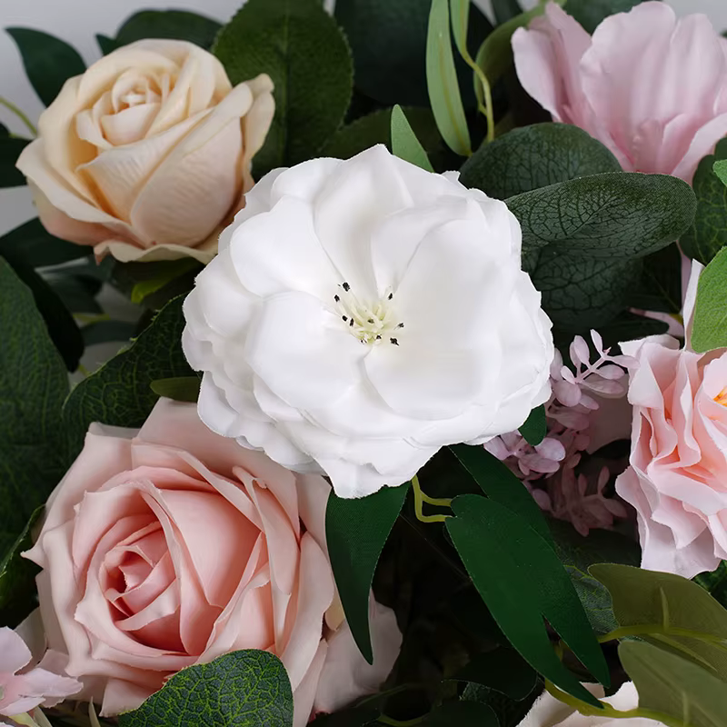 Série rose blanc avec panneau de bienvenue vert