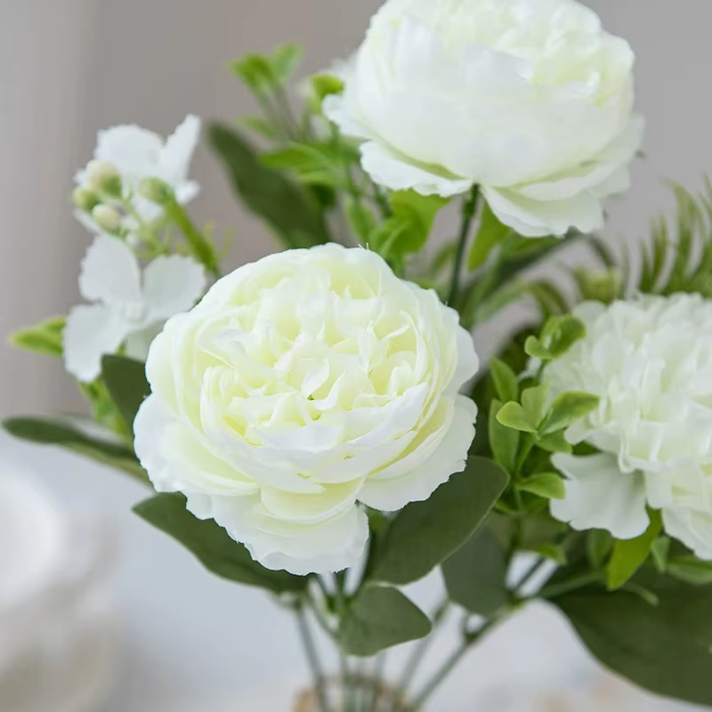 Fleurs de pivoine artificielles d'automne