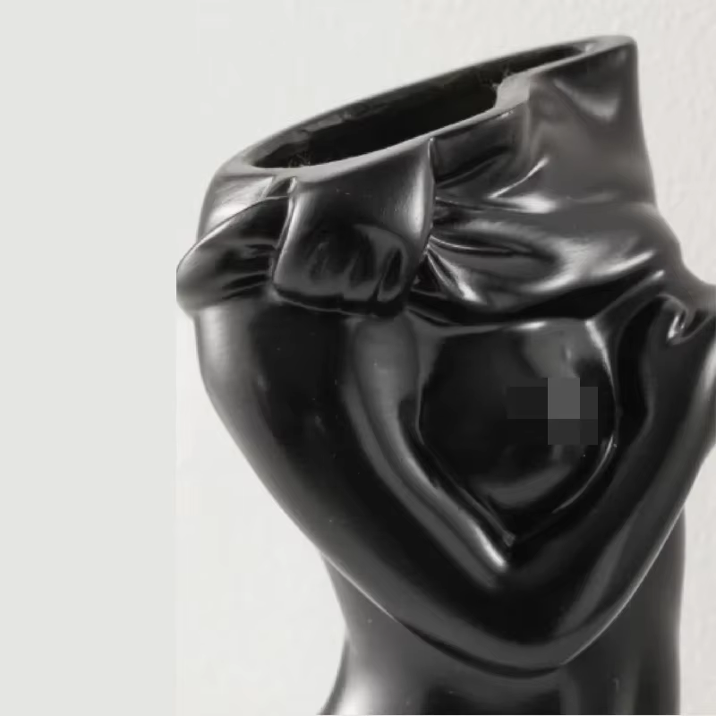 Vase en résine de règle nordique