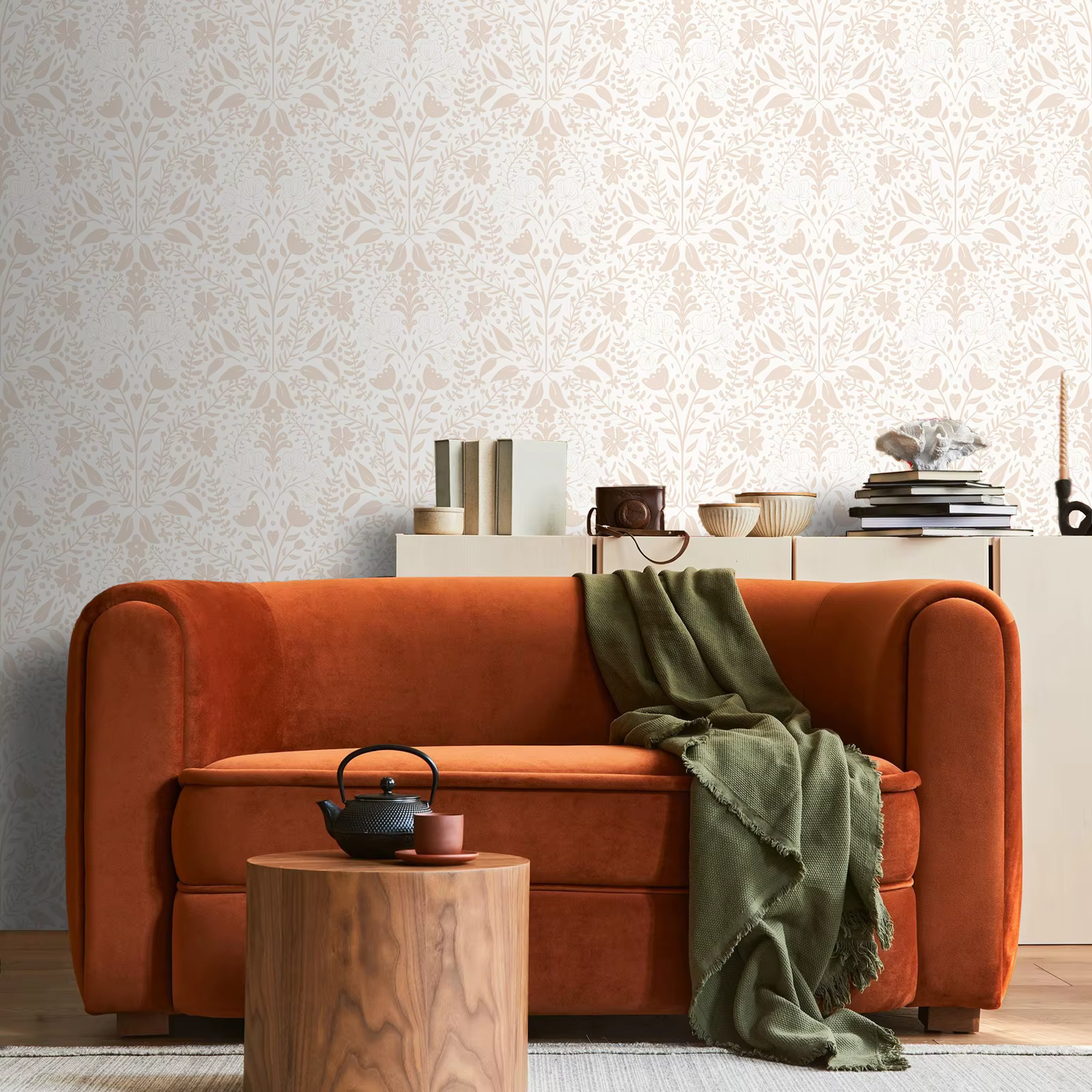 Papier peint adhésif beige à motif floral damassé