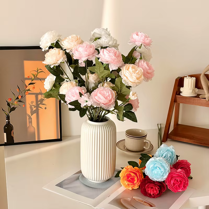 Fleurs de soie de pivoine à trois têtes