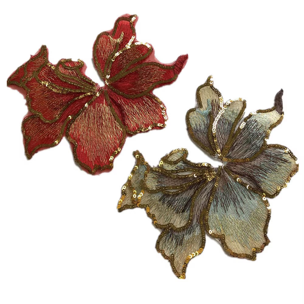 Patch brodé de fleurs cousues