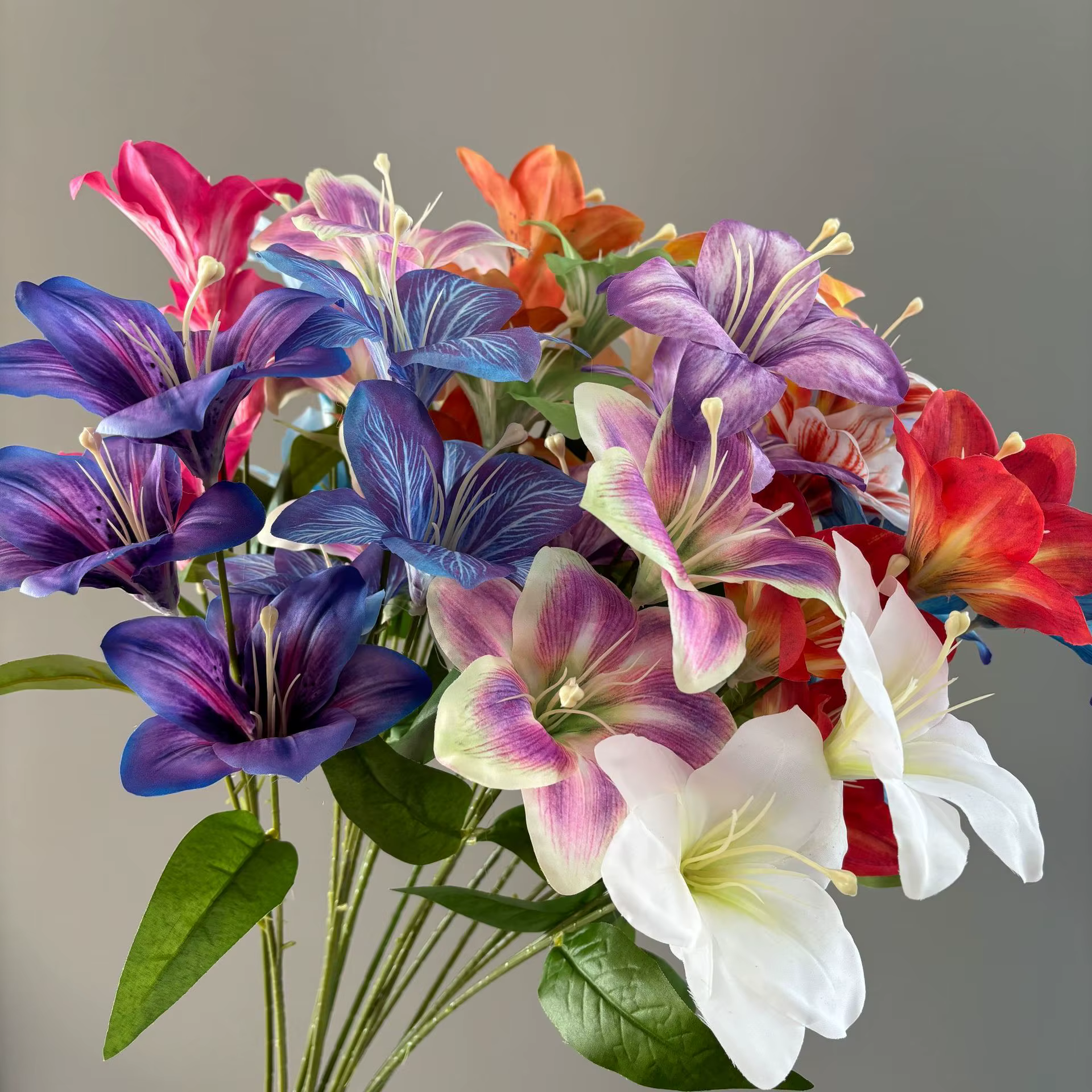 6 pièces de nouveaux bouquets de lys artificiels Hemerocallis