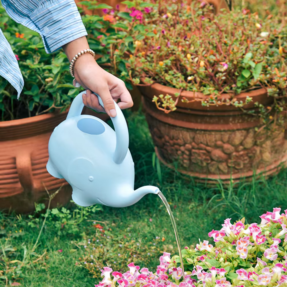 Arrosoir éléphant décoratif d'intérieur