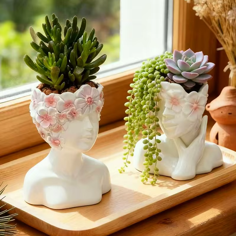 Pot de fleurs en résine en forme de jeune fille