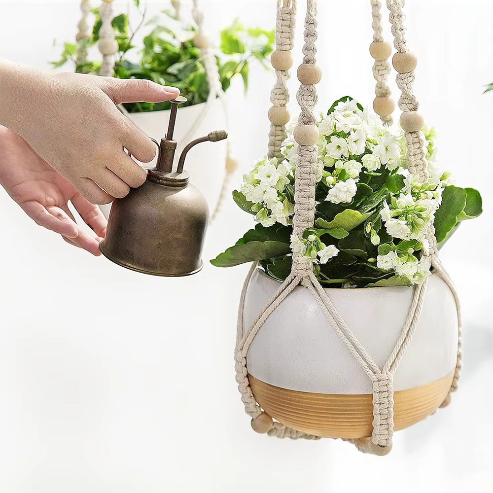 Paniers de suspension de plantes en macramé faits à la main