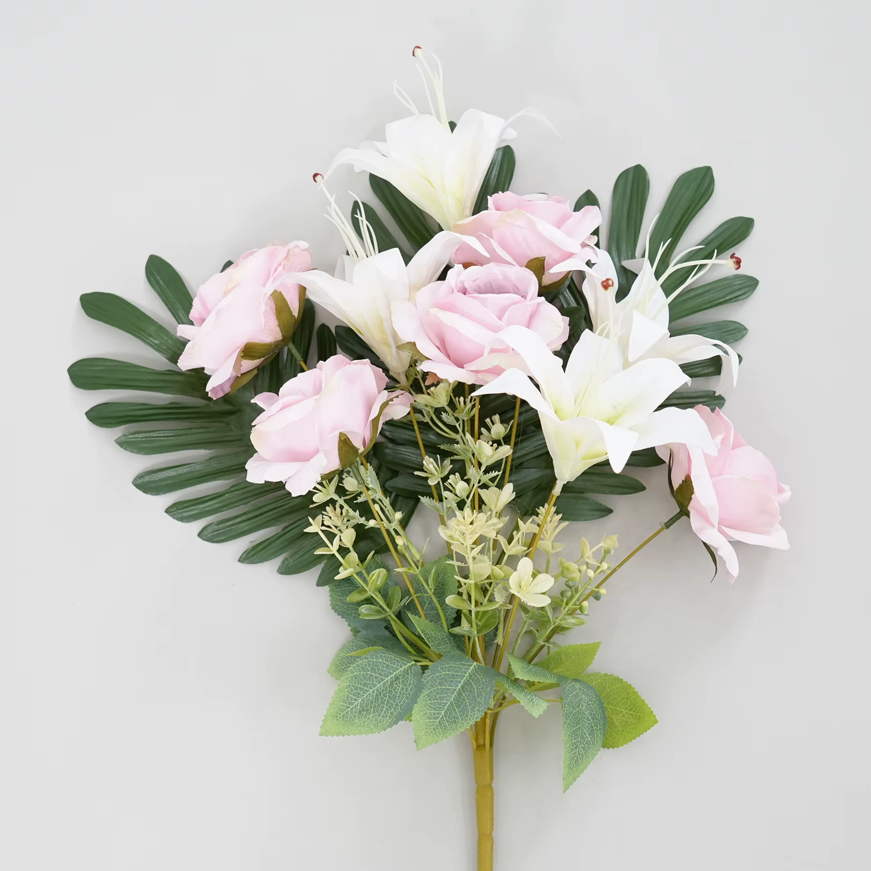Bouquet de roses de lys artificielles en soie