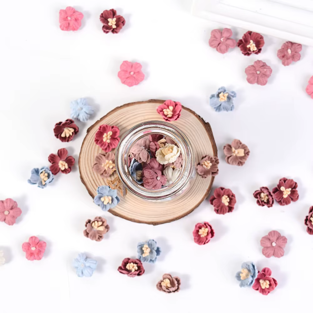 Mini têtes de fleurs artificielles pour la décoration intérieure