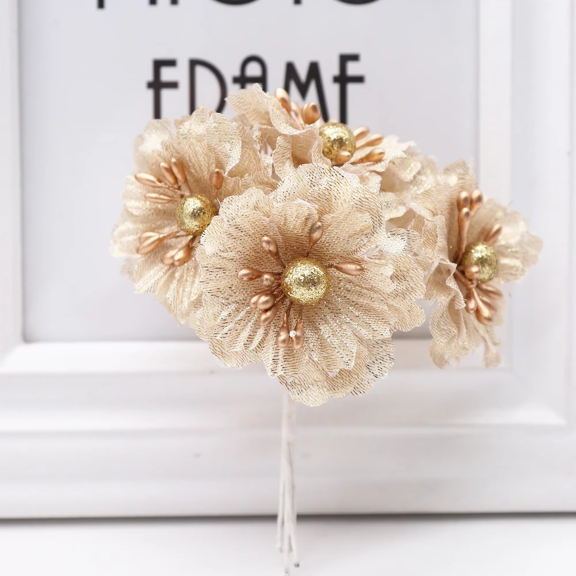 Bouquet de fleurs artificielles en soie