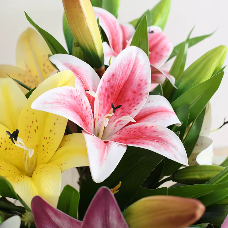 Bouquet de fausses fleurs artificielles en soie