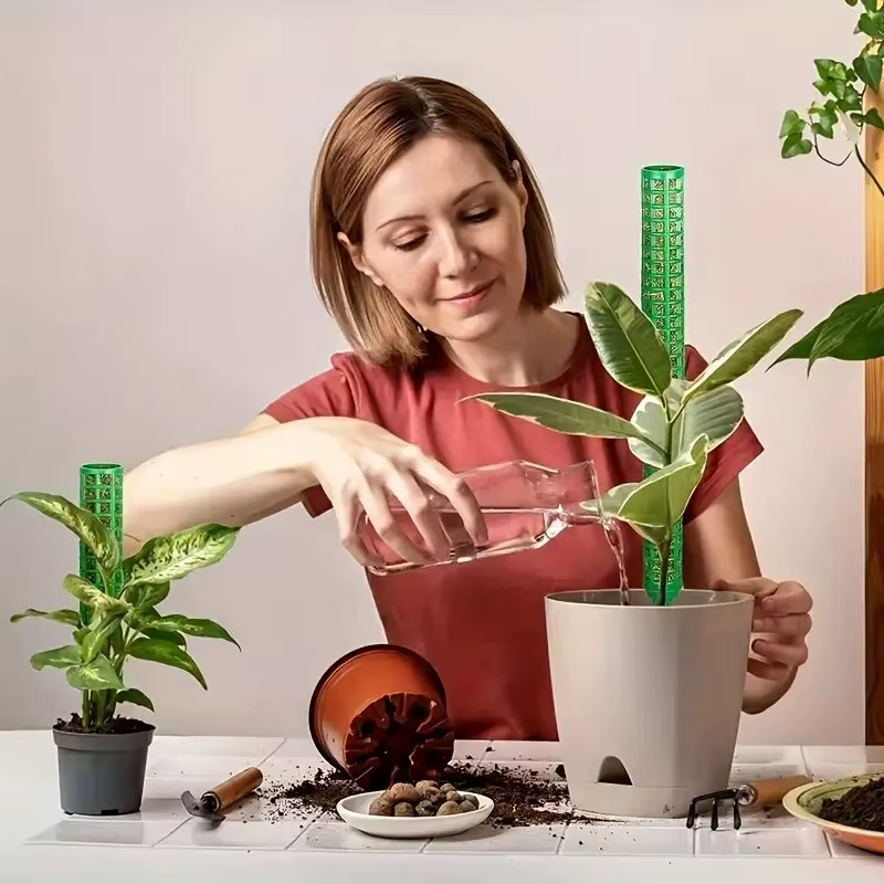 2 piquets en mousse plastique