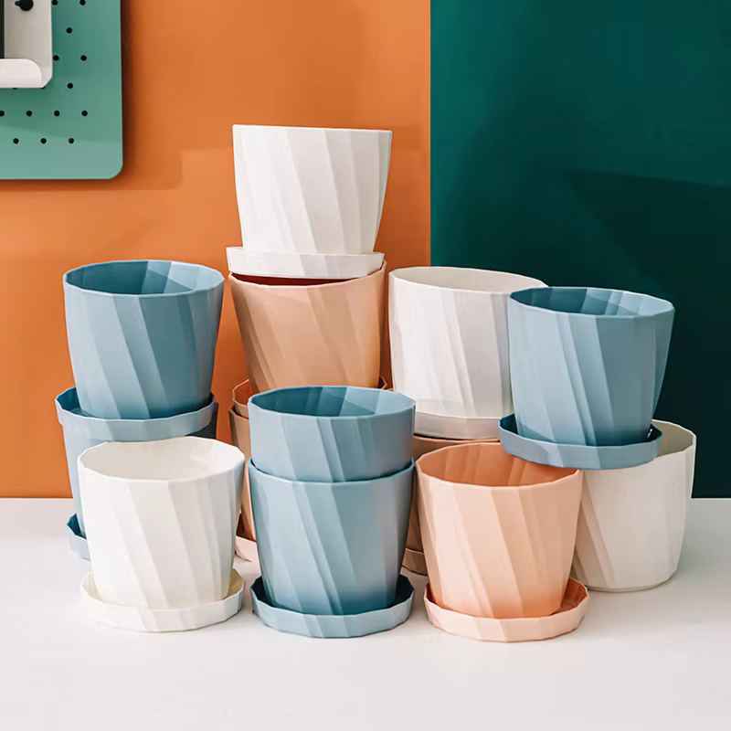 Jardinière succulente en plastique et résine