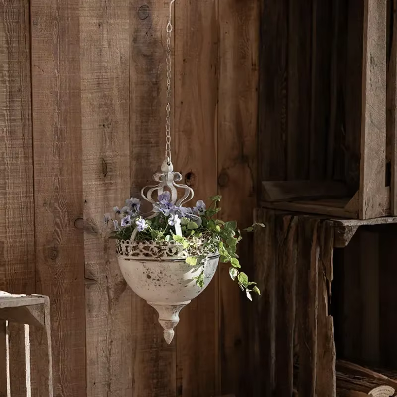 Combiné de jardin extérieur pour confection de paniers de balcon