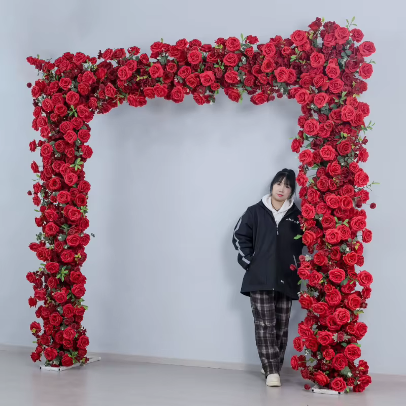 Arches florales en forme de cœur de roses rouges de 240 cm pour décoration de fond de mariage