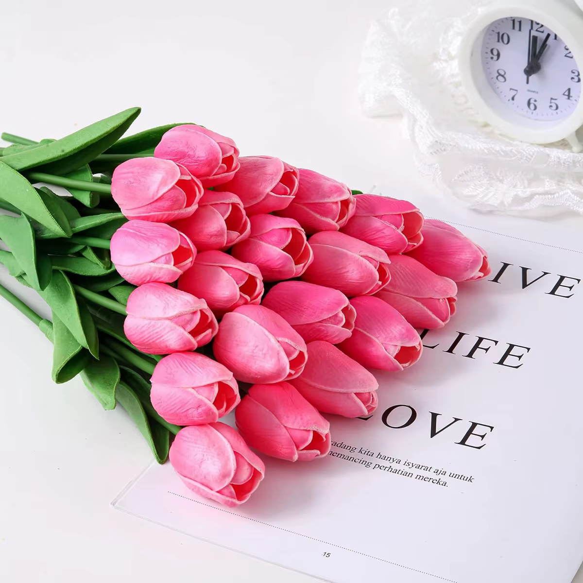 Fleurs de tulipes artificielles réalistes au toucher