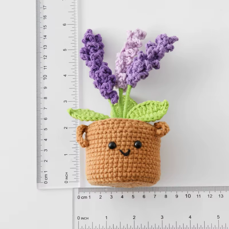 Fleurs au Crochet de blé avec plante tricotée en pot