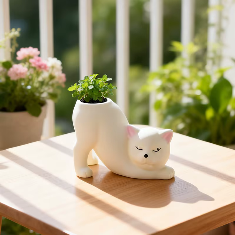 Pot de fleurs fantaisie en résine en forme de chat bouclé
