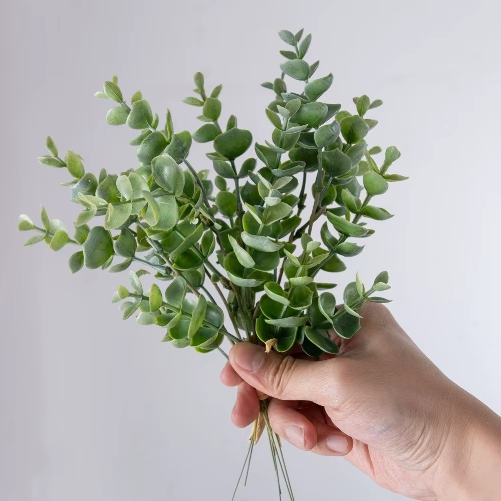 Bouquet d'eucalyptus artificiel en plastique
