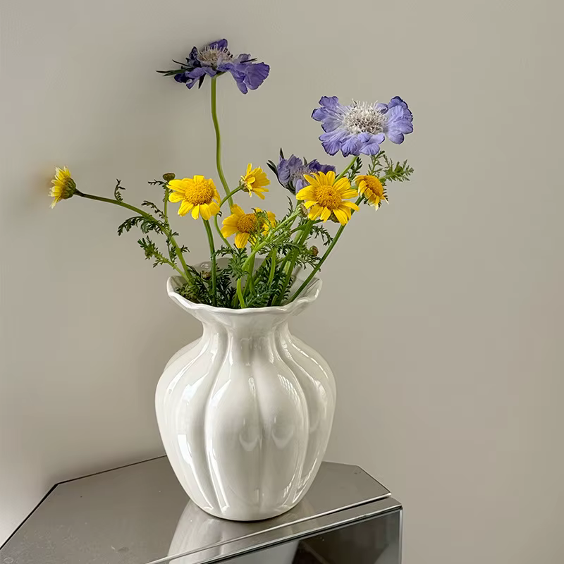 Vase en céramique de style crème de luxe
